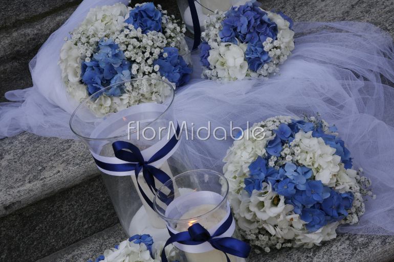 Matrimoni E Bouquet Da Sposa Con Fiori Blu Tiffany Azzurro Flormidable